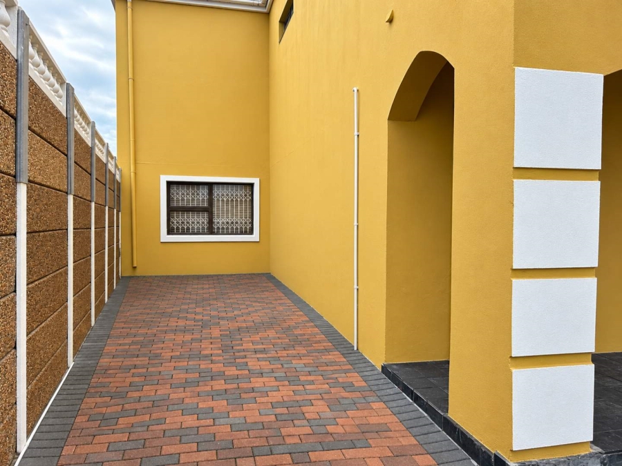 4 Bedroom Property for Sale in Montana Western Cape
